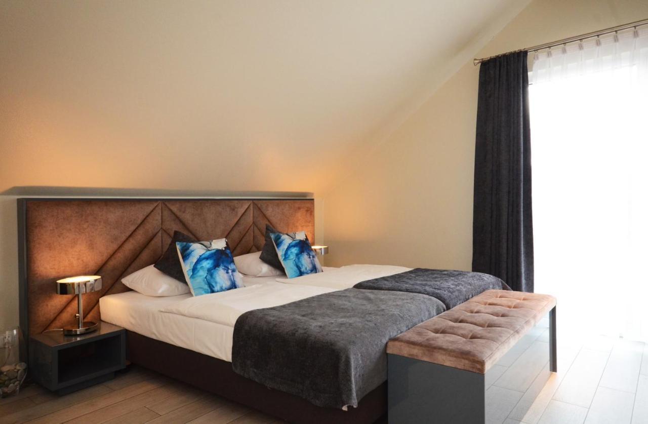 Apartamenty Biala Sowa Czarna Gora Sienna  Exteriér fotografie